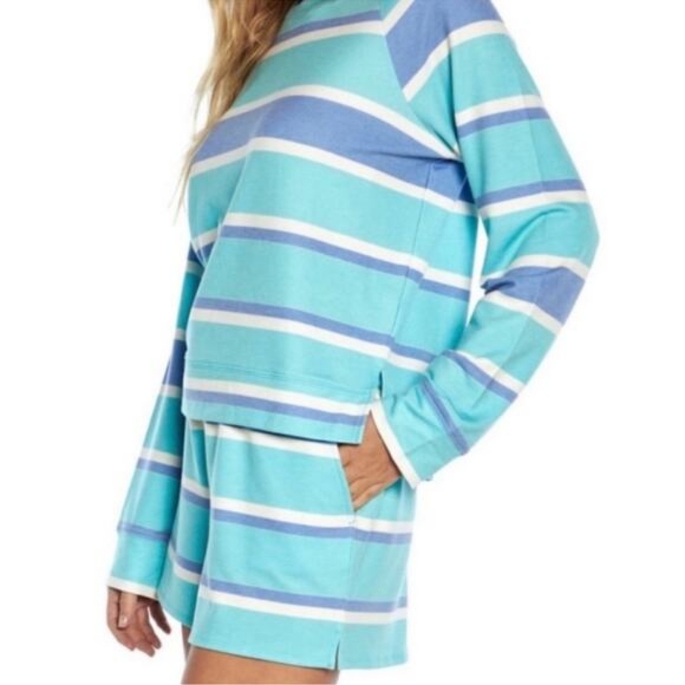 NEW! WILDFOX Sweatshirt & Short Lounge Set Blue Stripe Medium $160 Retail - Picture 2 of 6